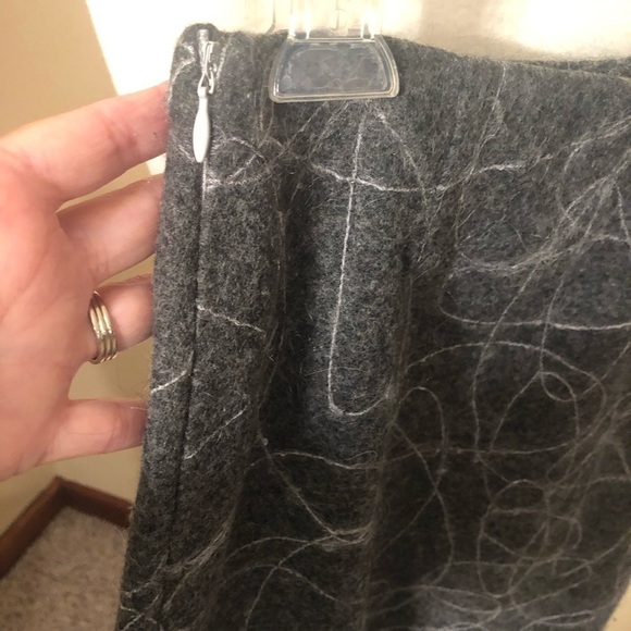 French Connection Gray With Cream Wool Blend Skirt Sz 2 - Picture 4 of 6